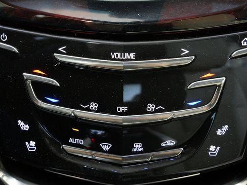 Used 2019 Cadillac CTS Luxury image 20