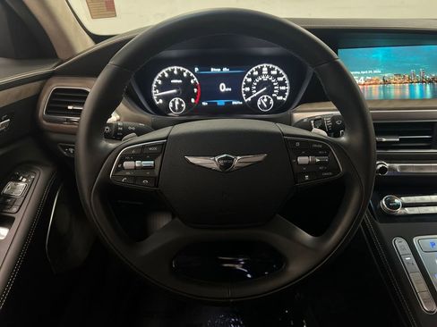 Used 2021 Genesis G90 3.3T Premium RWD image 16