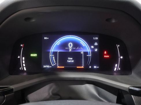 Used 2025 Toyota Camry LE FWD image 39