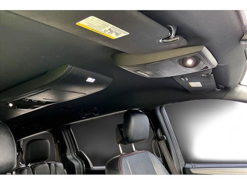 Used 2018 Dodge Grand Caravan GT FWD image 20
