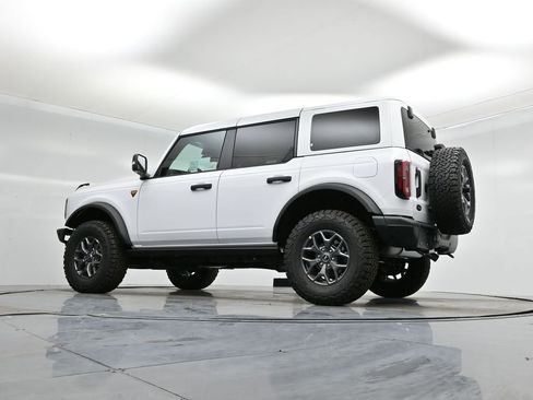 New 2025 Ford Bronco Badlands image 51