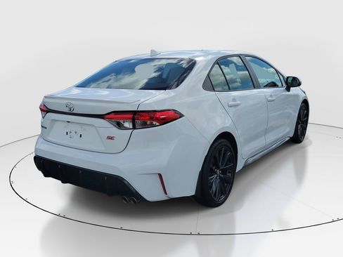 Used 2024 Toyota Corolla SE image 6