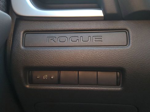 Certified 2023 Nissan Rogue S image 28