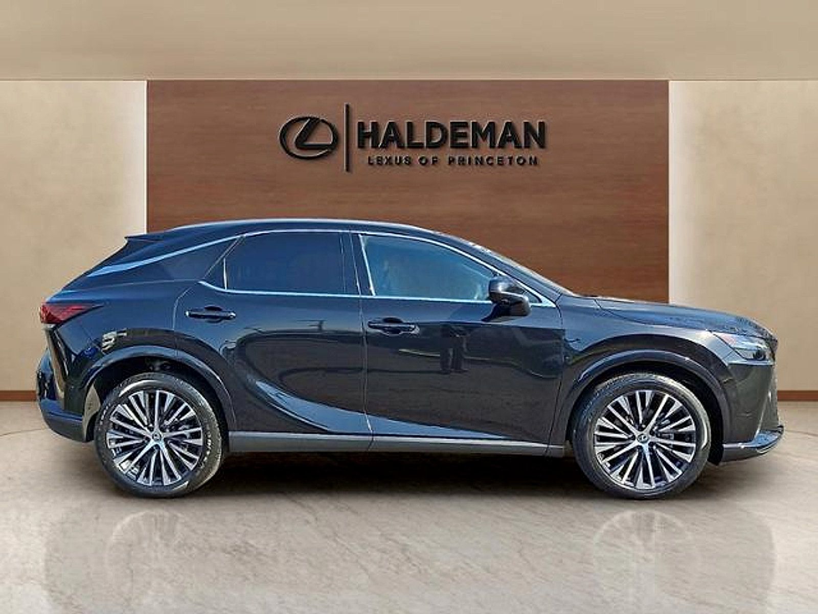 Certified 2023 Lexus RX 350 Premium Plus w/ Accessory Package AWD/4WD image 7
