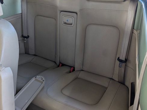 Used 2008 Volkswagen Beetle SE image 23