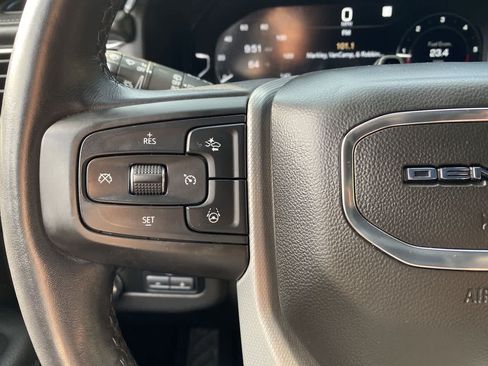 Used 2023 GMC Yukon Denali w/ Denali Reserve Package AWD/4WD image 20