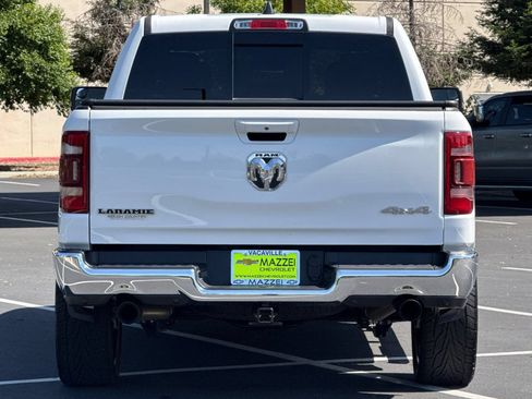 Used 2024 RAM 1500 Laramie AWD/4WD image 12
