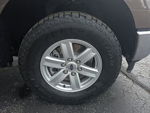 Used 2022 Ford F150 XLT image 34