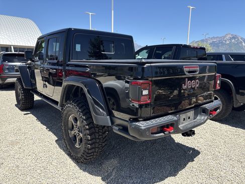 Used 2020 Jeep Gladiator Rubicon AWD/4WD image 6