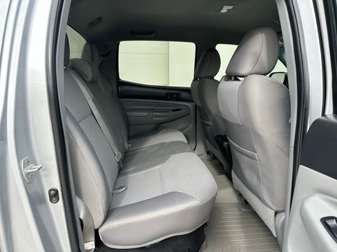 Used 2012 Toyota Tacoma 4x4 Double Cab w/ TRD Sport Pkg image 12