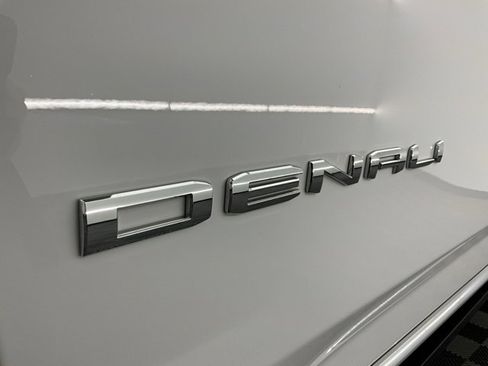 Used 2023 GMC Yukon Denali w/ Max Trailering Package image 28