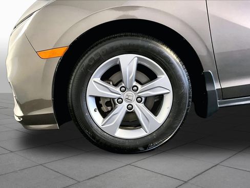 Used 2018 Honda Odyssey EX image 11