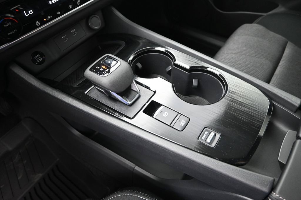 Certified 2026 Nissan Rogue SV w/ Cold Weather Package FWD image 26