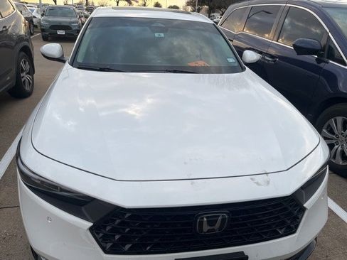 Used 2025 Honda Accord Touring image 2