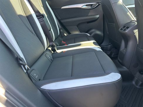 Used 2025 Buick Envision Sport Touring image 16