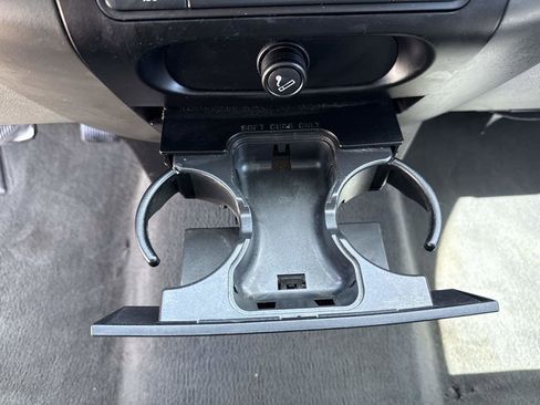 Used 2006 Ford F150 STX image 23