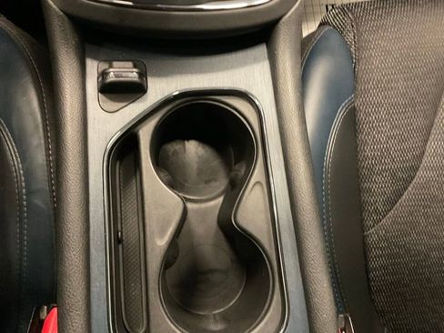 Used 2015 Chrysler 200 S w/ Navigation & Sound Group I image 24