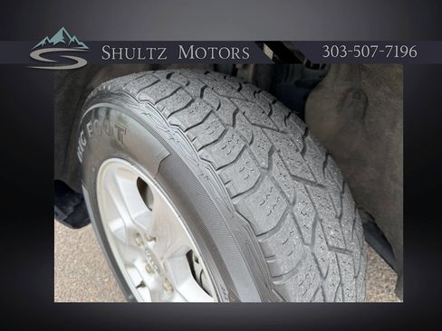 Used 2014 Jeep Grand Cherokee Laredo w/ Quick Order Package 23E AWD/4WD image 11