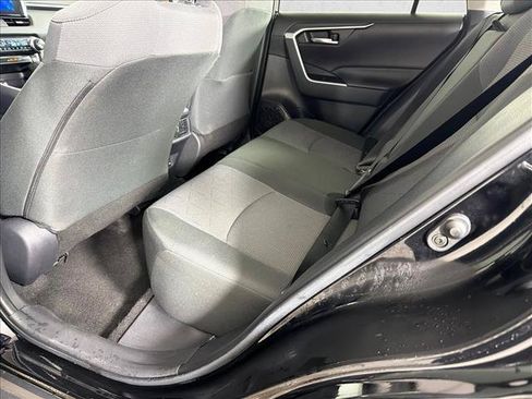Used 2025 Toyota RAV4 XLE FWD image 20