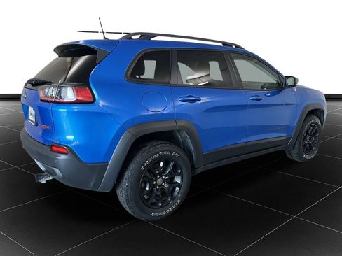 Used 2020 Jeep Cherokee Trailhawk w/ Cold Weather Group image 5