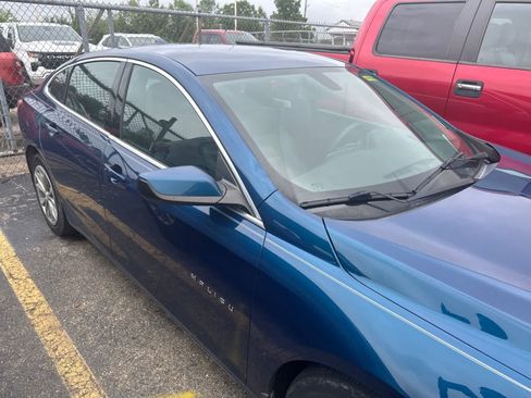 Used 2019 Chevrolet Malibu LT w/ Leather Package FWD image 7