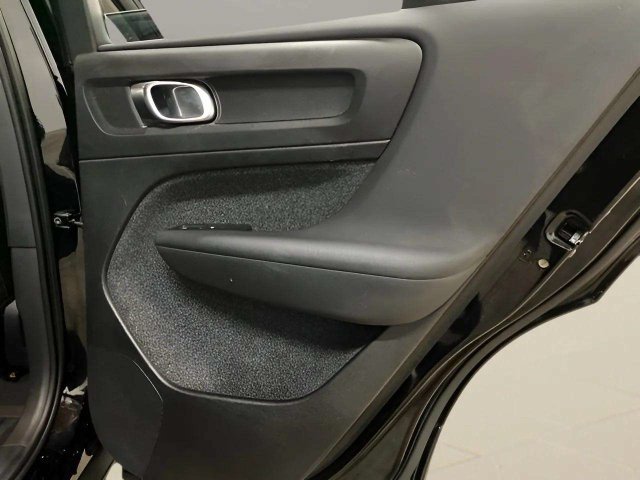 Used 2023 Volvo XC40 B4 Core w/ Convenience Package FWD image 67