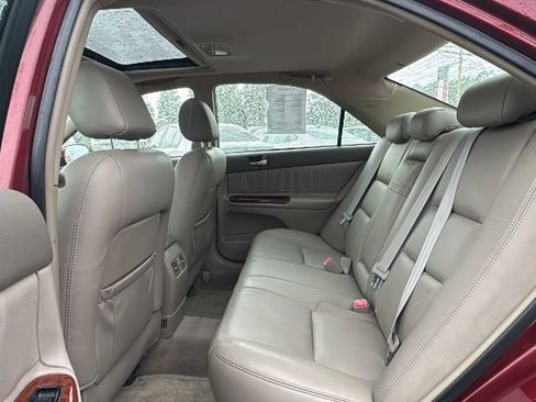 Used 2005 Toyota Camry LE FWD image 15