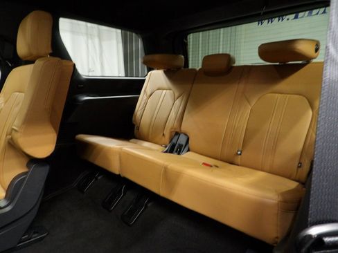 Used 2024 Ford Expedition Platinum image 51