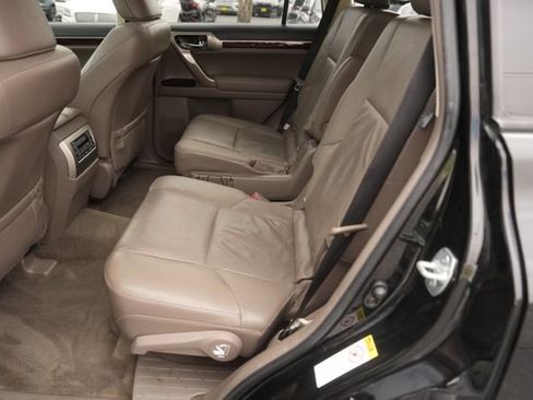 Used 2017 Lexus GX 460 image 13