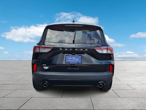 Used 2022 Ford Escape SE w/ SE Sport Appearance Package image 5
