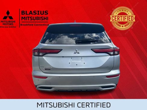 Used 2024 Mitsubishi Outlander SE AWD/4WD image 8