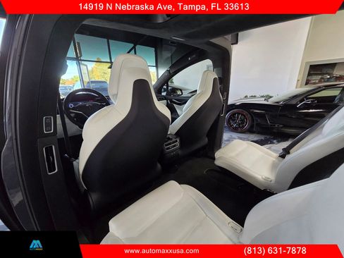 Used 2017 Tesla Model X 75D image 32