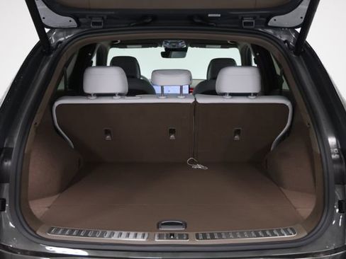 New 2026 Genesis GV70 2.5T Advanced w/ G1 Accessory Package AWD/4WD image 13