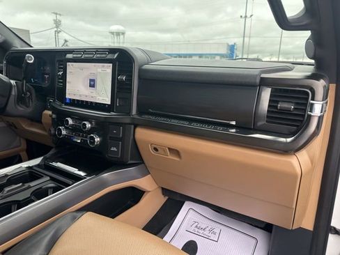 Used 2023 Ford F250 Lariat w/ Chrome Package AWD/4WD image 4