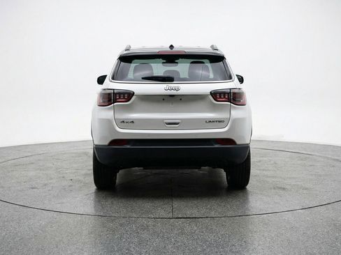 Used 2025 Jeep Compass Limited AWD/4WD image 7