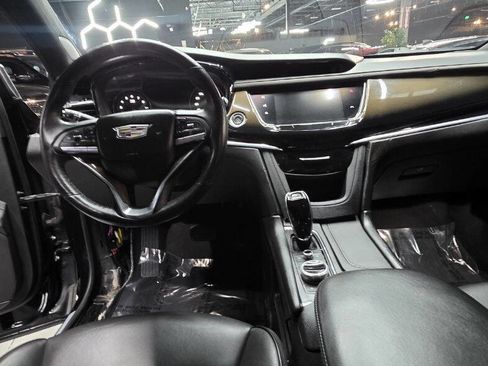Used 2020 Cadillac XT6 Premium Luxury w/ Platinum Package AWD/4WD image 27