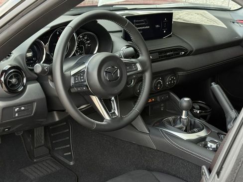 New 2025 MAZDA MX-5 Miata Club image 11