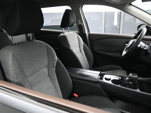 Used 2021 Nissan Rogue SV image 22