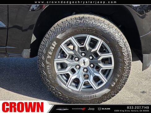 Used 2023 Chevrolet Colorado Z71 w/ Z71 Convenience Package 2 AWD/4WD image 9