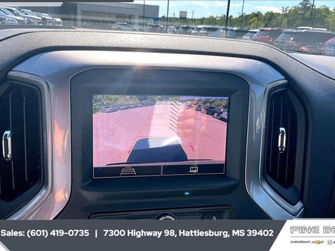 New 2026 Chevrolet Silverado 1500 Custom Trail Boss w/ LPO, Dark Essentials Package AWD/4WD image 16