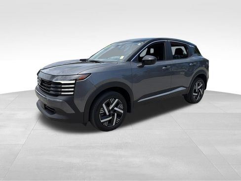 Certified 2025 Nissan Kicks SV FWD image 3