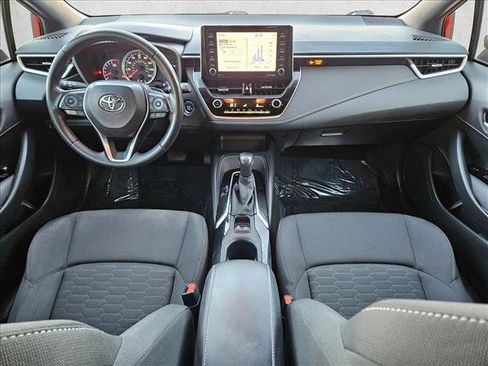 Used 2021 Toyota Corolla SE image 16