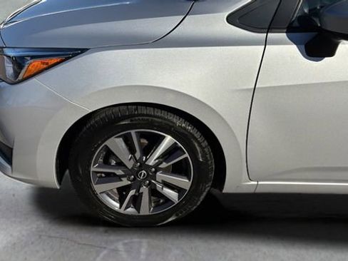 Used 2023 Nissan Versa SV image 32