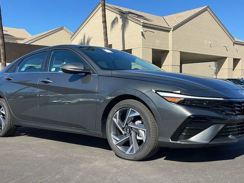 New 2026 Hyundai Elantra Limited image 1