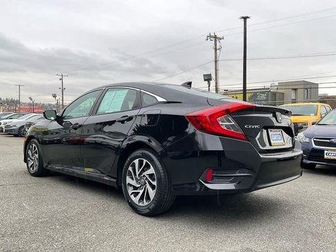 Used 2018 Honda Civic EX image 6