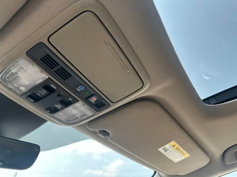 Used 2024 Honda Odyssey Touring image 44