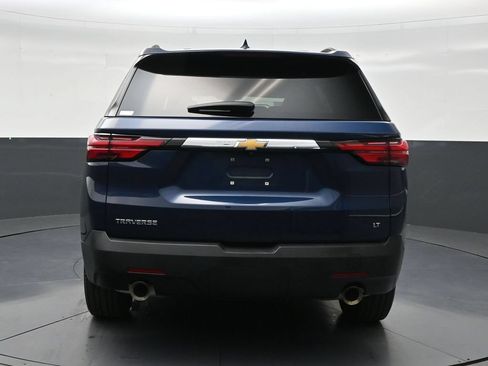 Used 2023 Chevrolet Traverse LT FWD image 4