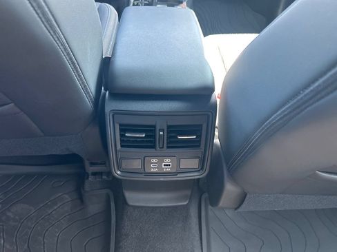 Certified 2026 Subaru Forester Premium AWD/4WD image 29