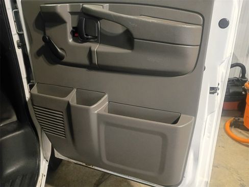 Used 2013 Chevrolet Express 1500 image 14