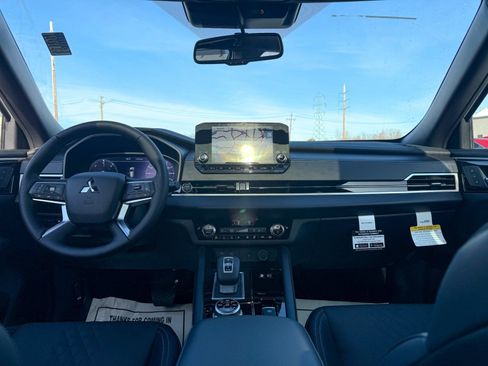 New 2025 Mitsubishi Outlander SEL Black Edition image 28